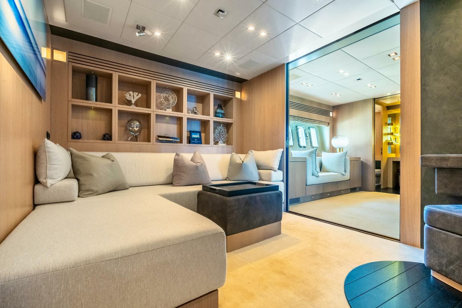 2005 Overmarine Mangusta 108 — photo 40