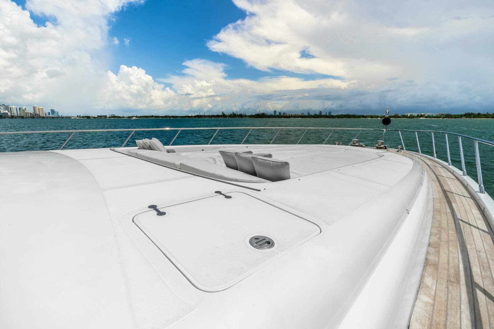 2005 Overmarine Mangusta 108 — photo 14