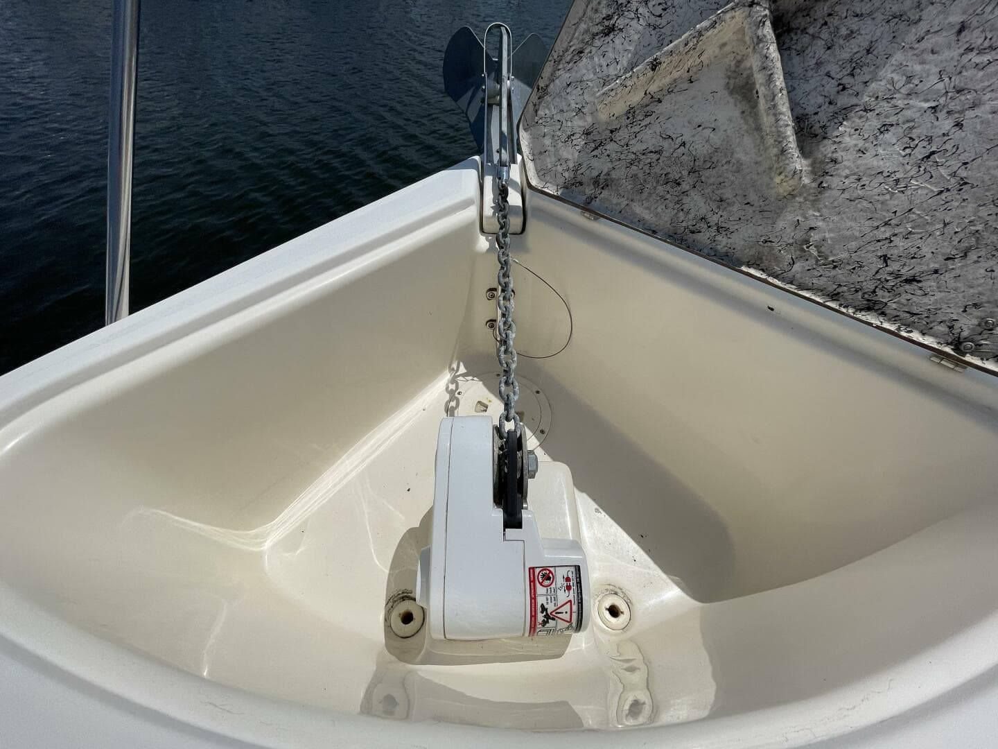 2000 Rinker 342 Fiesta Vee — photo 20