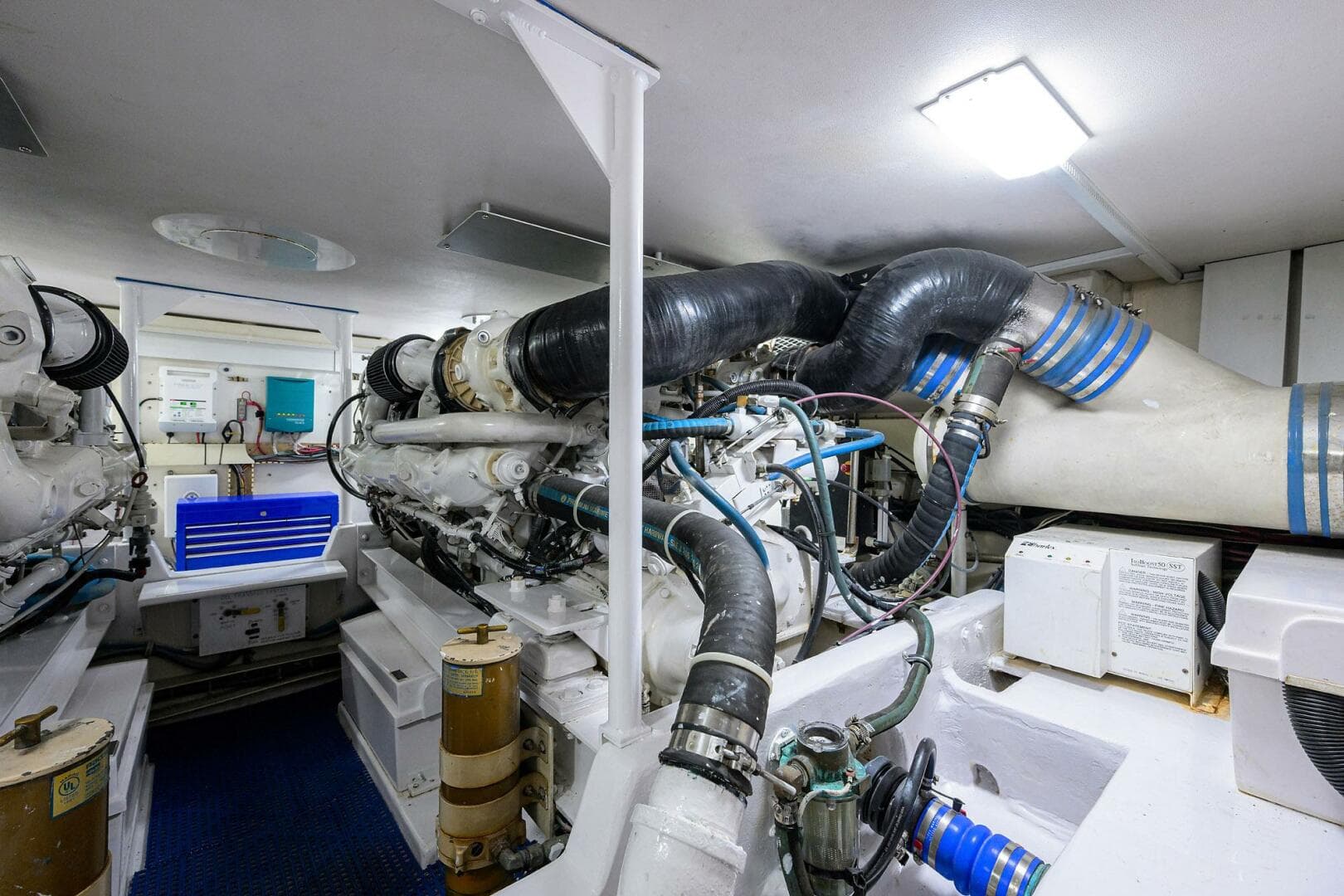 2000 Viking 50 Convertible — photo 50