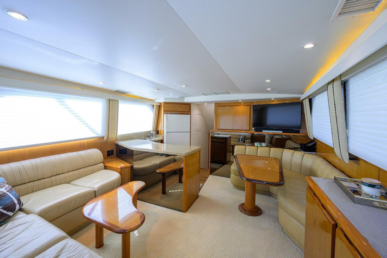 2000 Viking 50 Convertible — photo 6