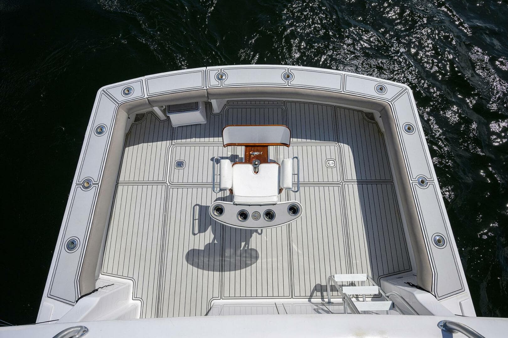 2000 Viking 50 Convertible — photo 42