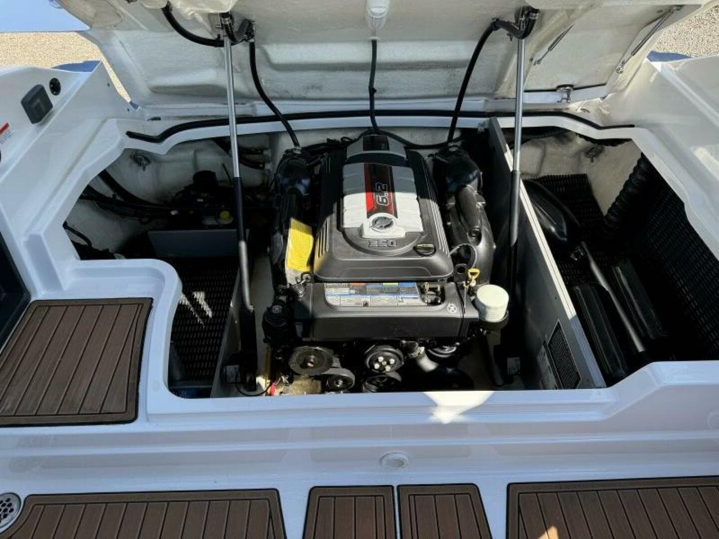 2017 Monterey 278 SS — photo 34