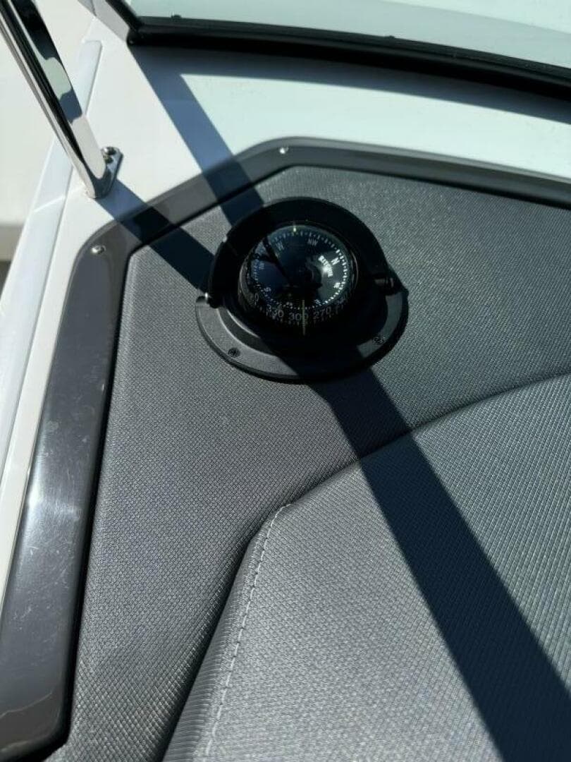 2017 Monterey 278 SS — photo 13