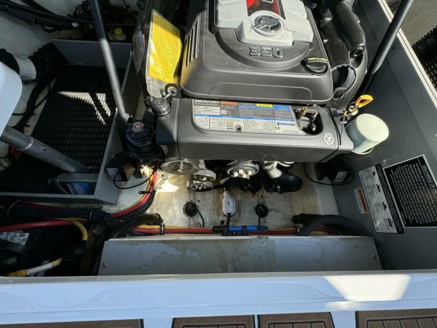 2017 Monterey 278 SS — photo 40