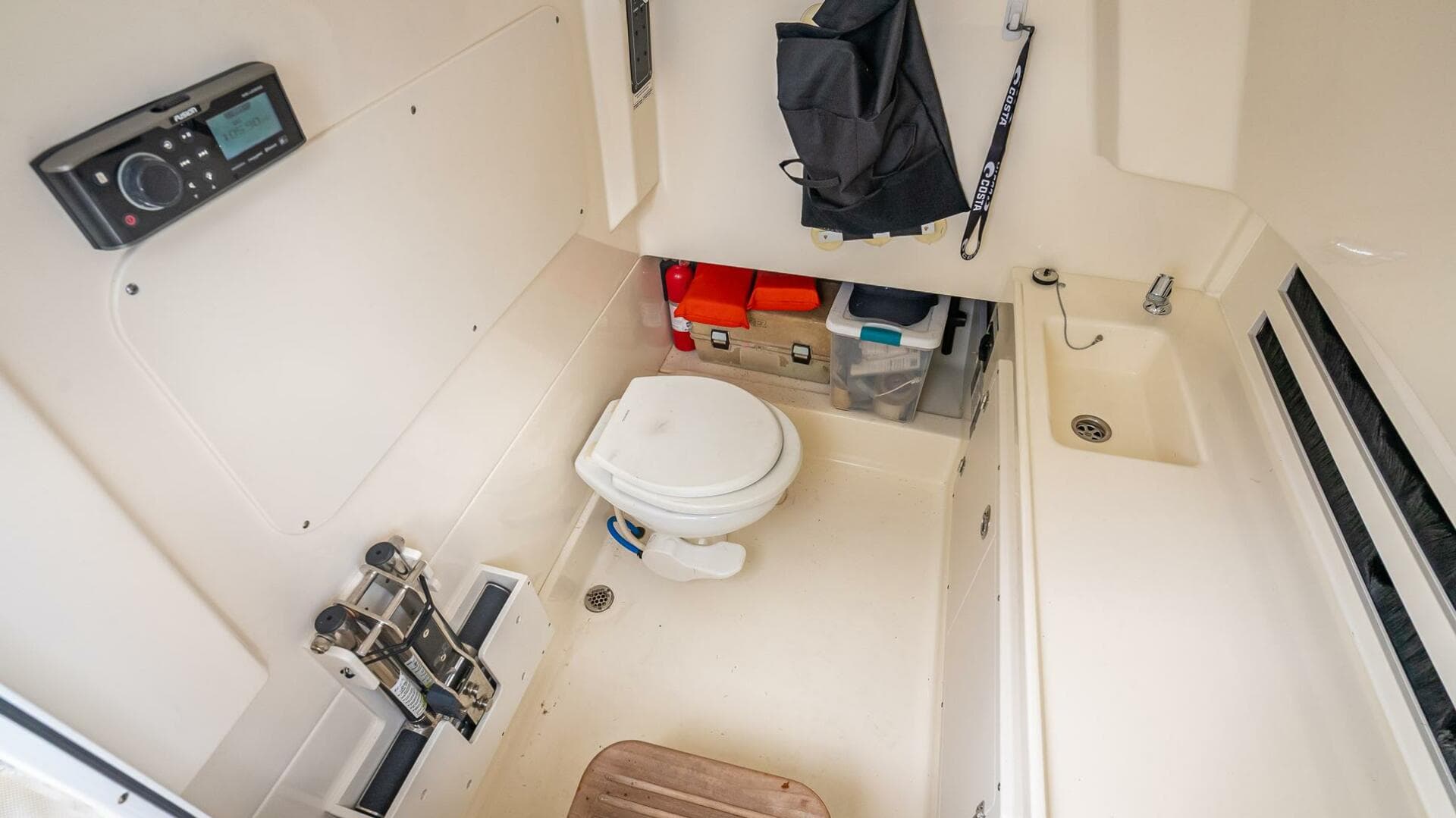 2017 Boston Whaler 330 Outrage — photo 20