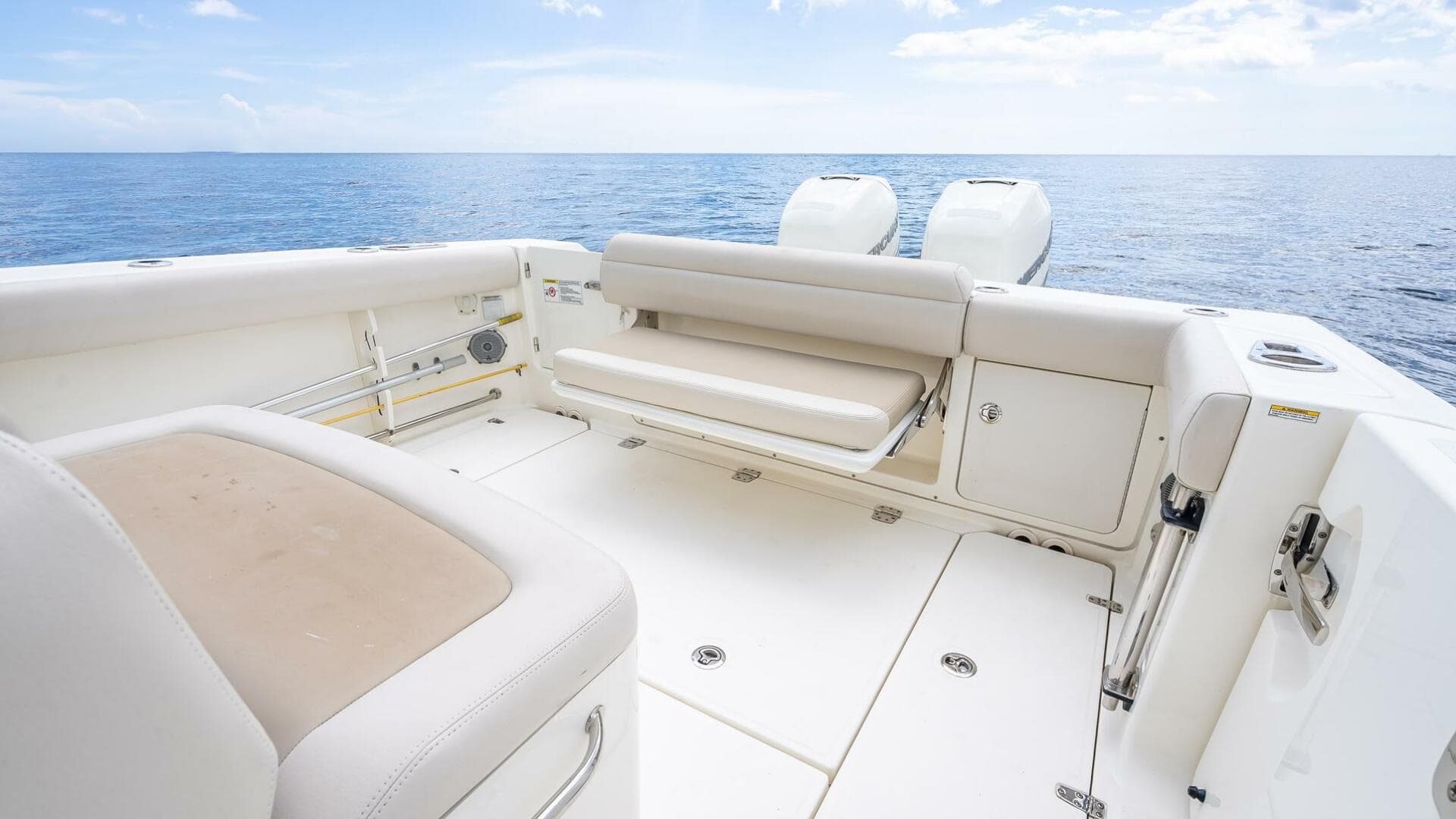 2017 Boston Whaler 330 Outrage — photo 22