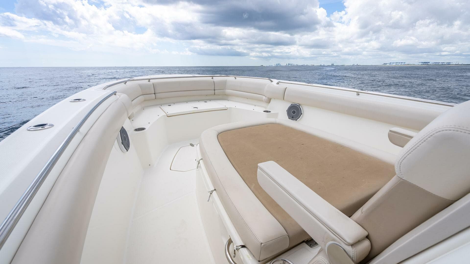 2017 Boston Whaler 330 Outrage — photo 26