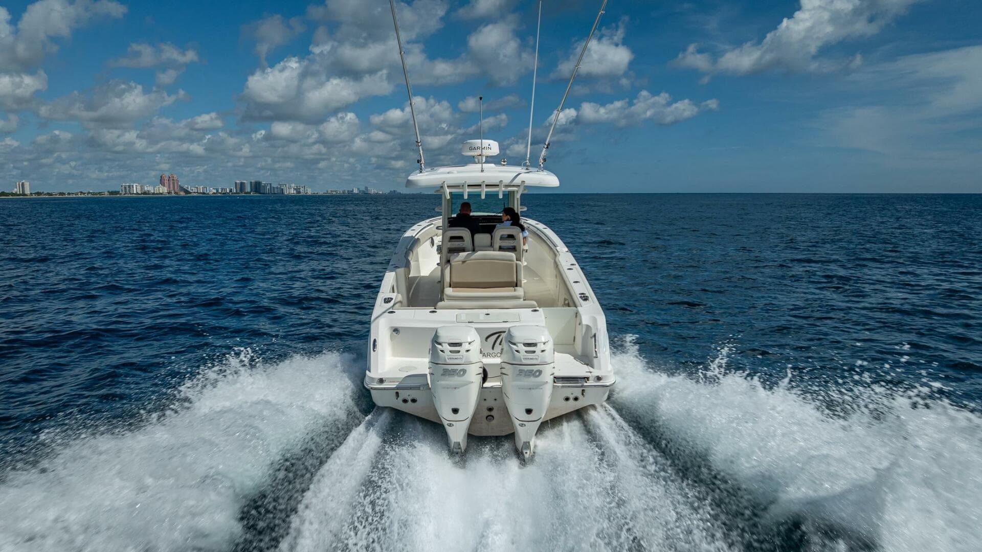 2017 Boston Whaler 330 Outrage — photo 14