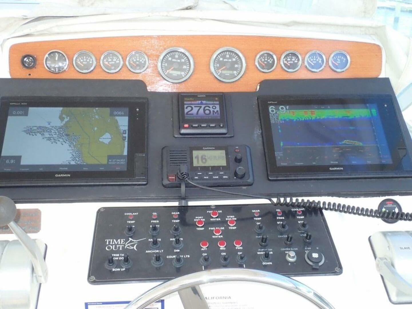 2000 Cabo 35 Express — photo 5