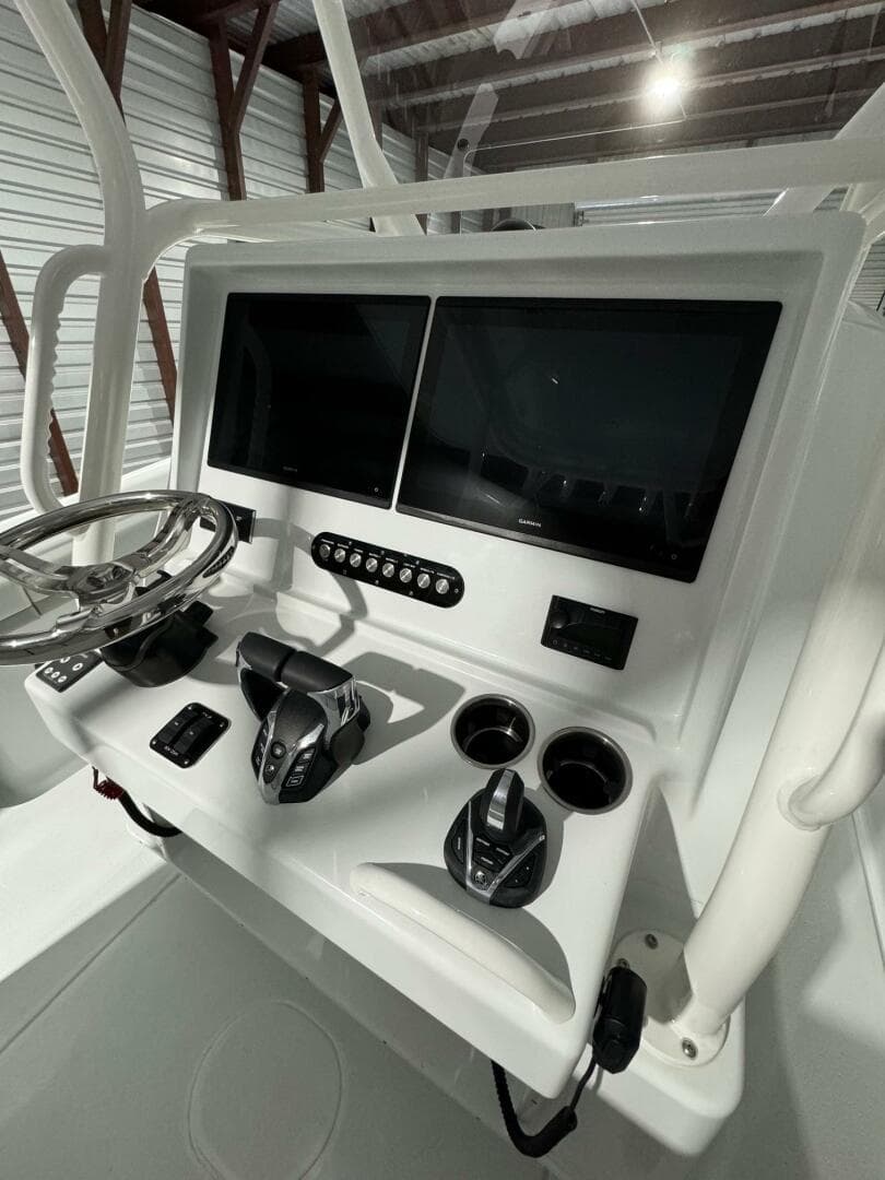 2024 Yellowfin 36 — photo 10