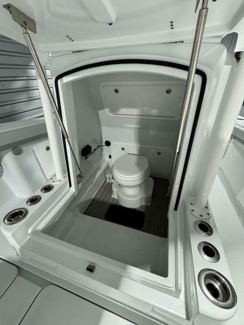 2024 Yellowfin 36 — photo 14