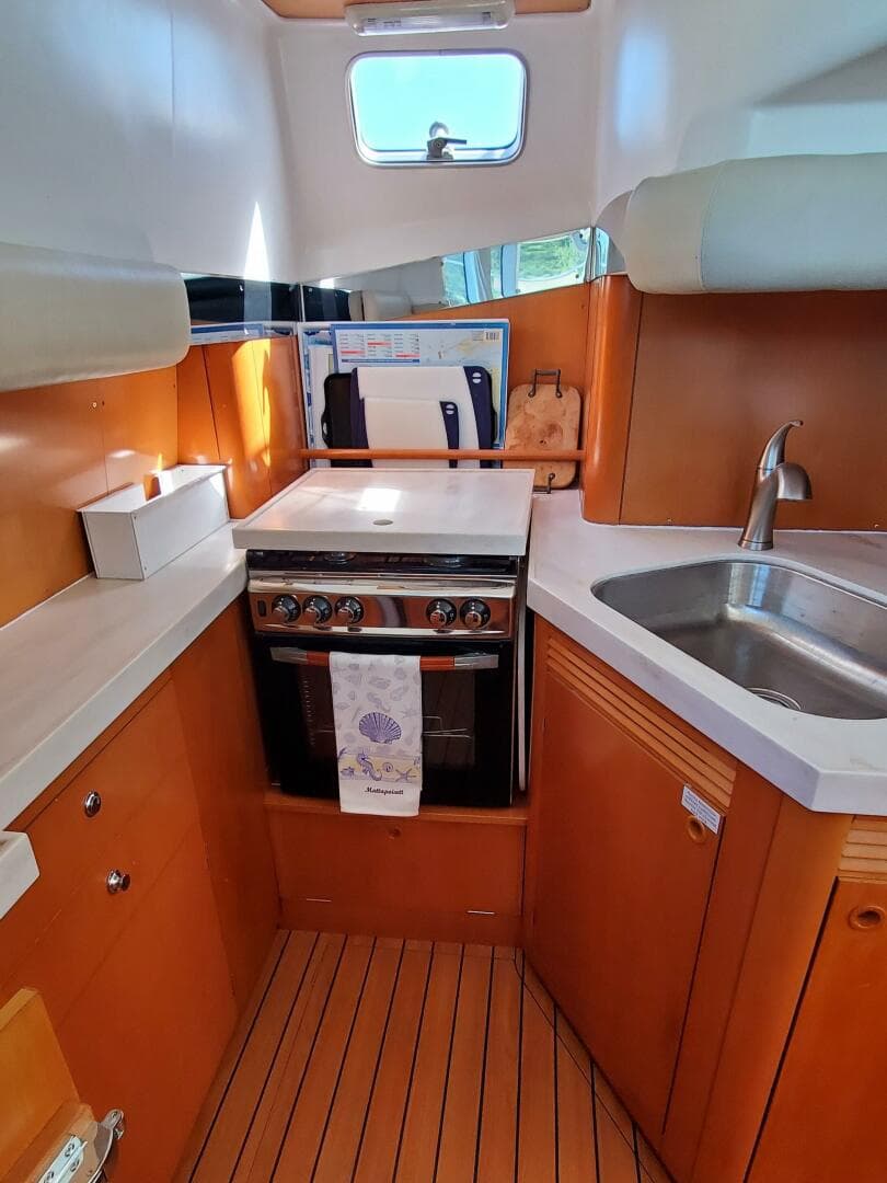 2004 Lagoon 43 Pc — photo 30