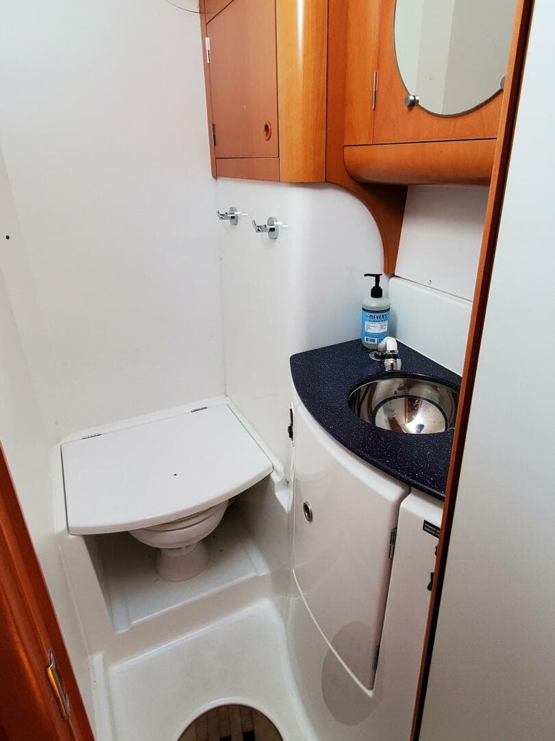 2004 Lagoon 43 Pc — photo 35