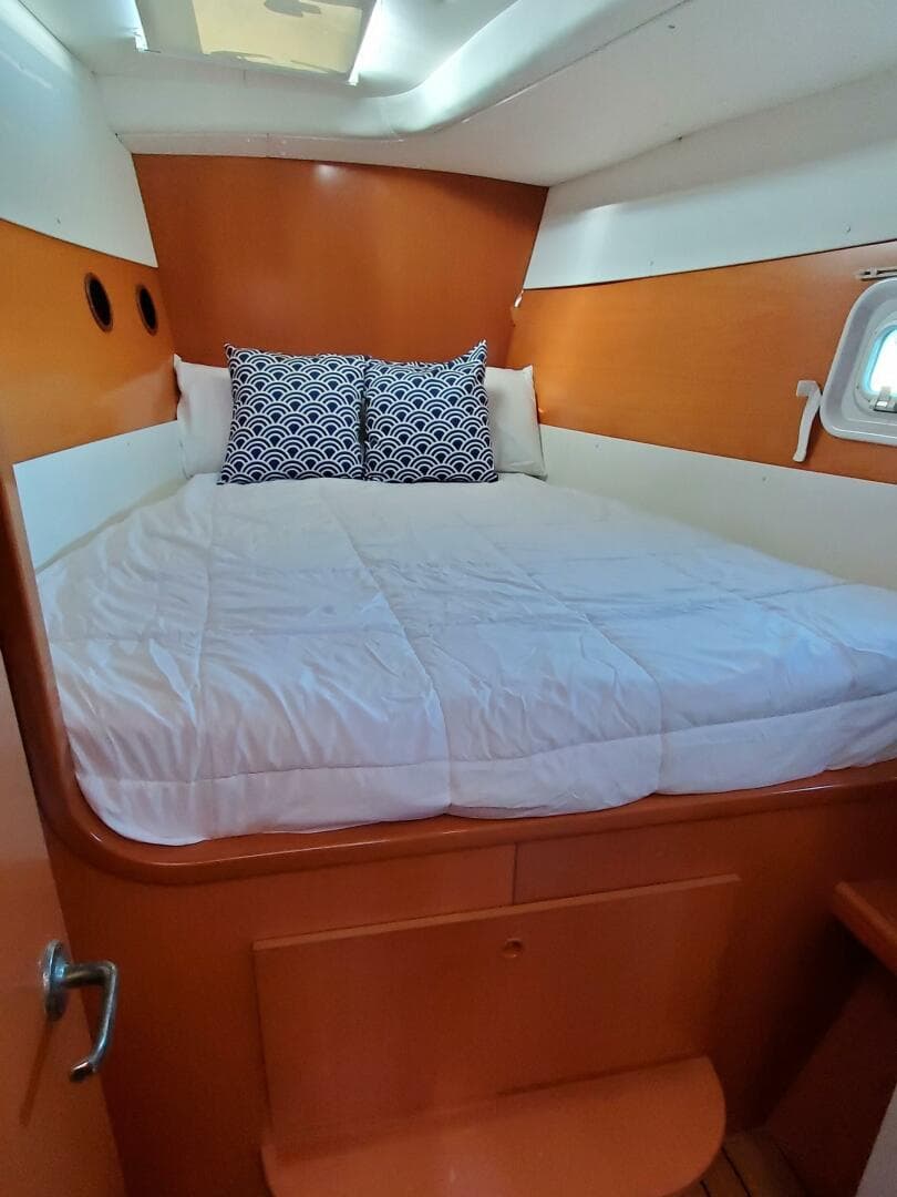 2004 Lagoon 43 Pc — photo 32