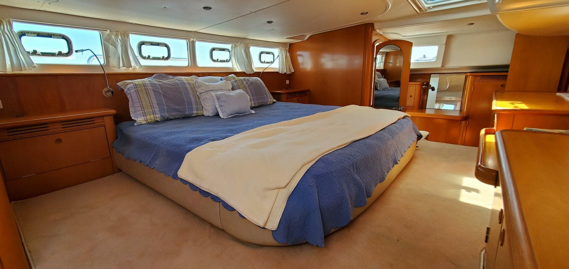 2004 Lagoon 43 Pc — photo 38