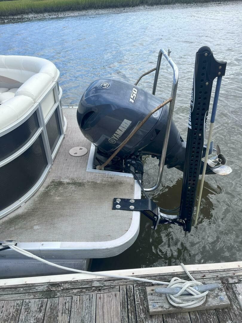 2017 Bennington 22 Ssrx — photo 3