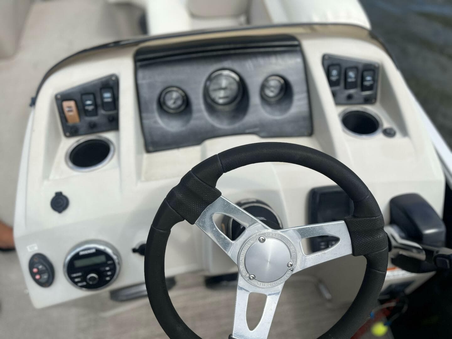 2017 Bennington 22 Ssrx — photo 7