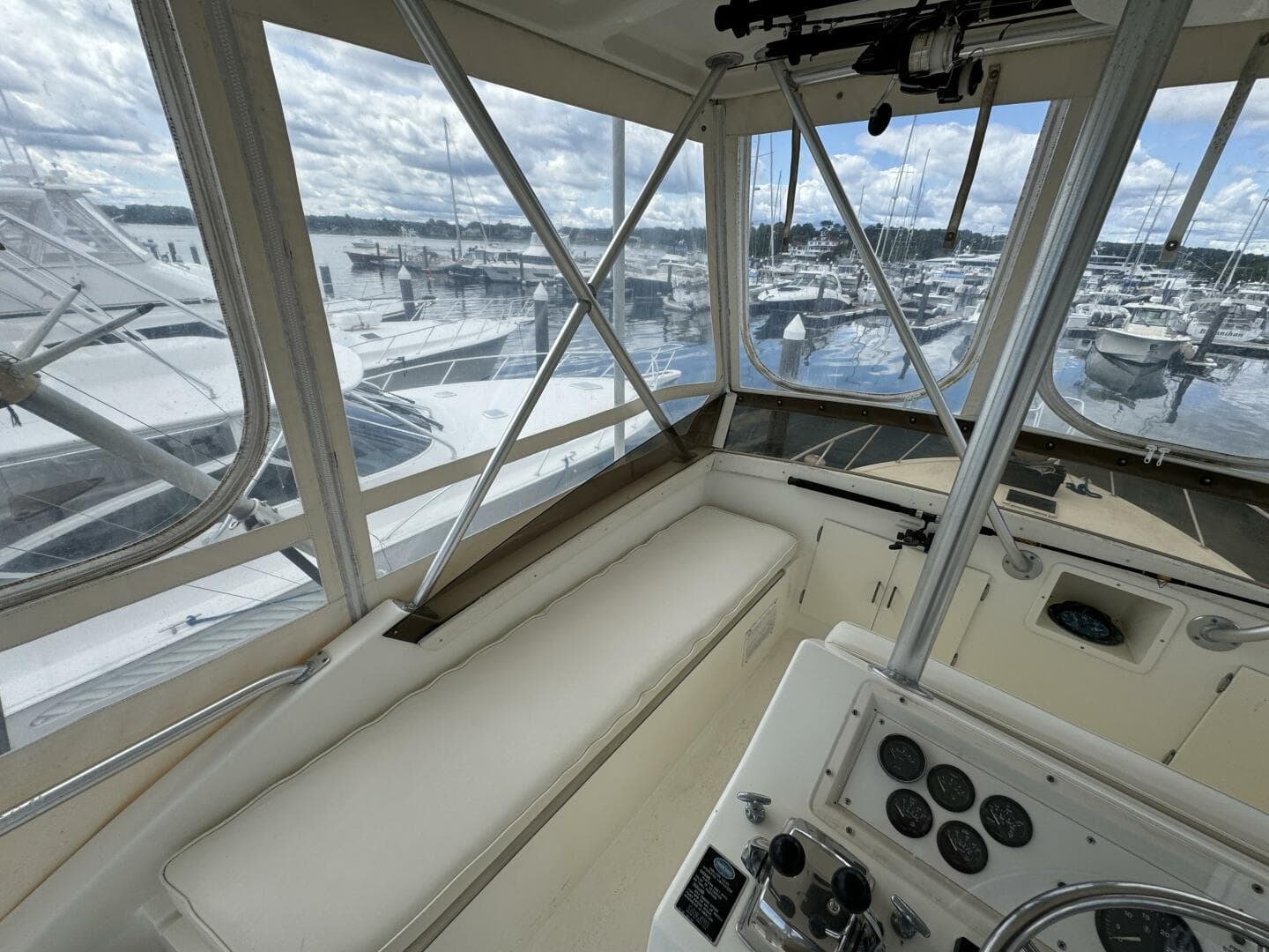 1990 Post 44 Sport Fisherman — photo 29