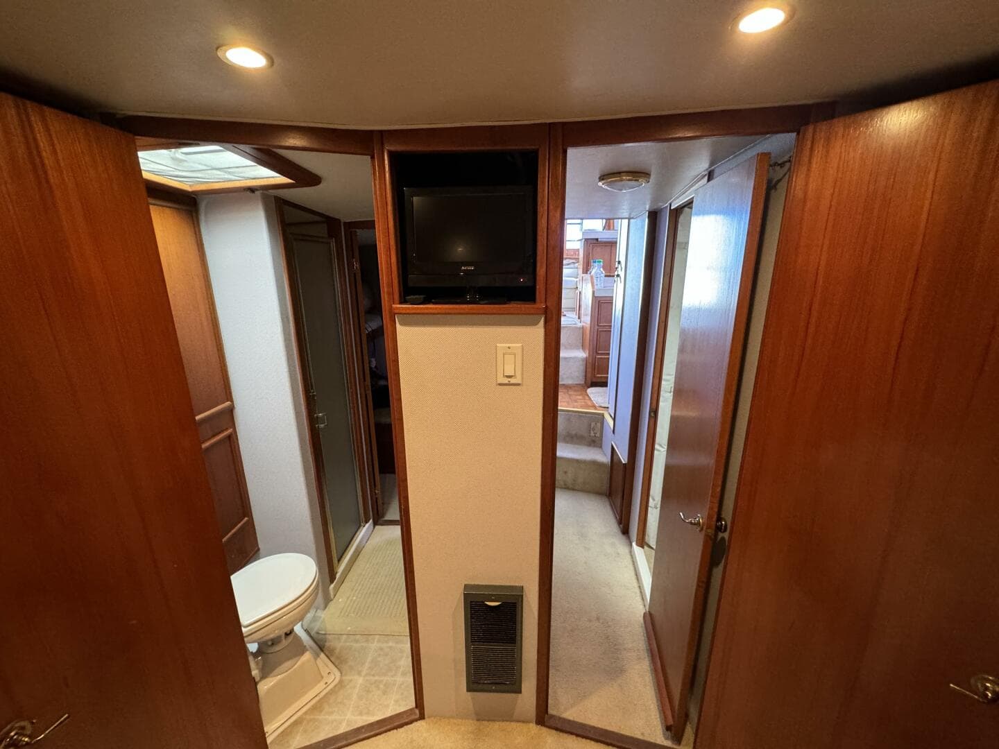 1990 Post 44 Sport Fisherman — photo 40