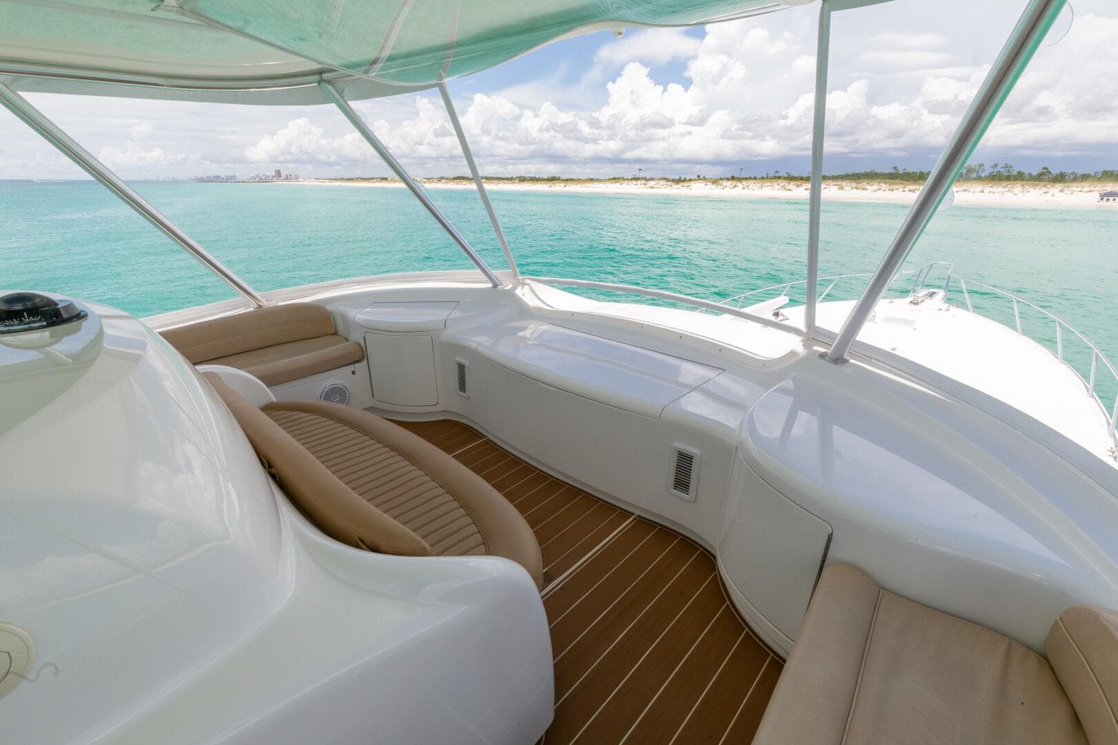 2015 Viking 70 Convertible — photo 34