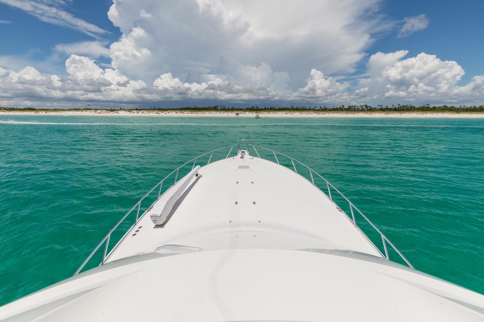 2015 Viking 70 Convertible — photo 35