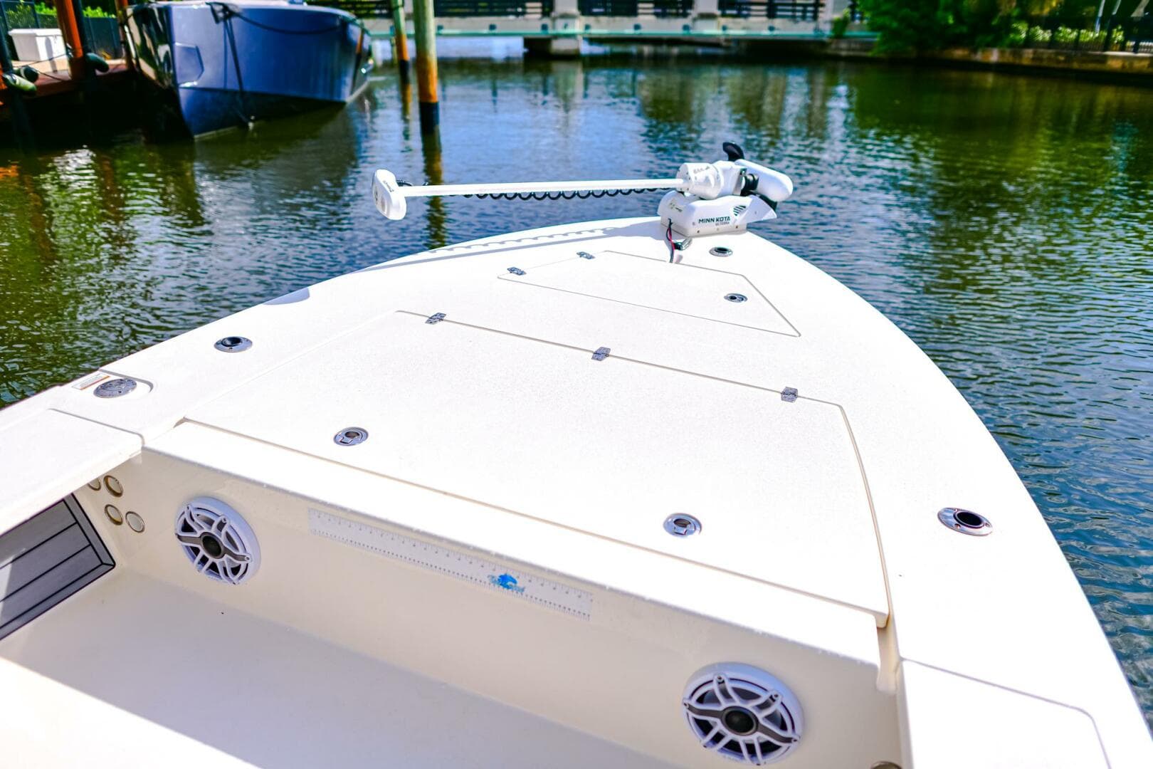 2022 Hewes Redfisher 21 — photo 13