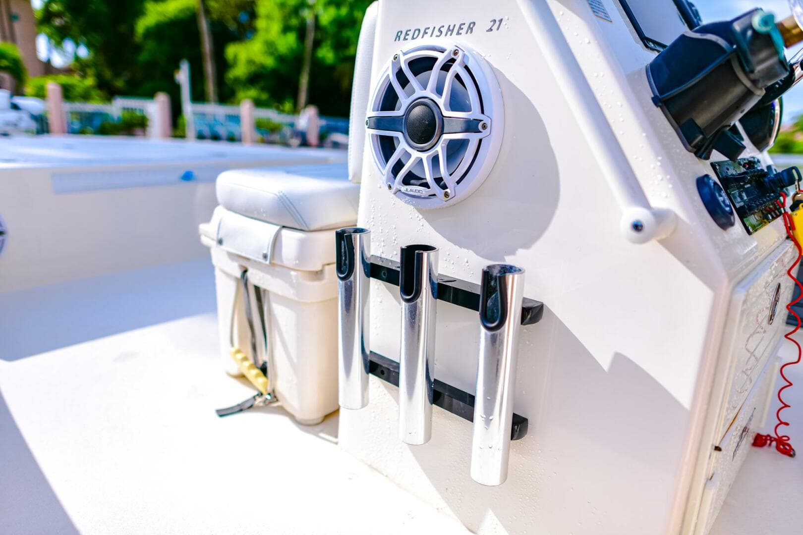 2022 Hewes Redfisher 21 — photo 17