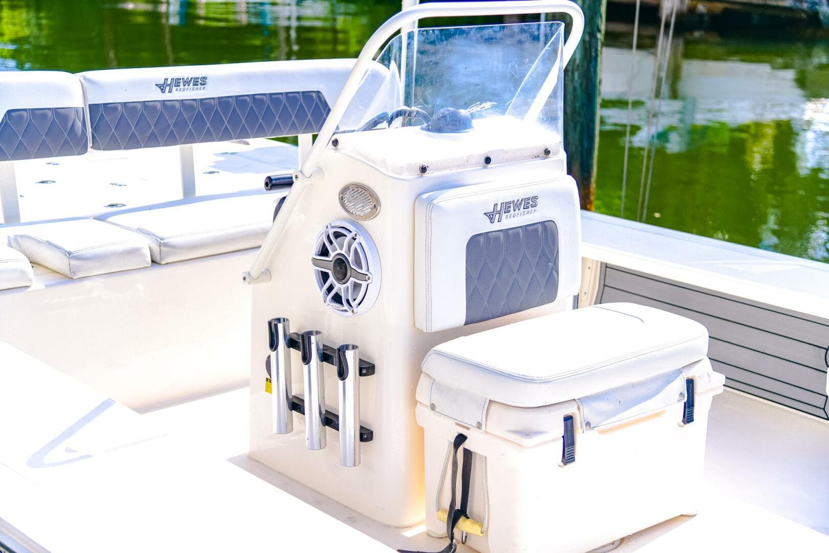 2022 Hewes Redfisher 21 — photo 14