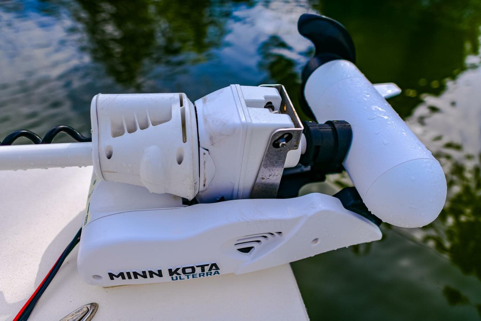 2022 Hewes Redfisher 21 — photo 24