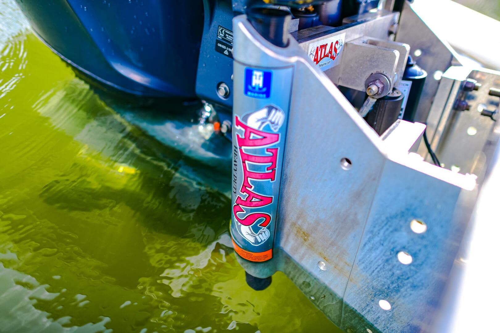 2022 Hewes Redfisher 21 — photo 27