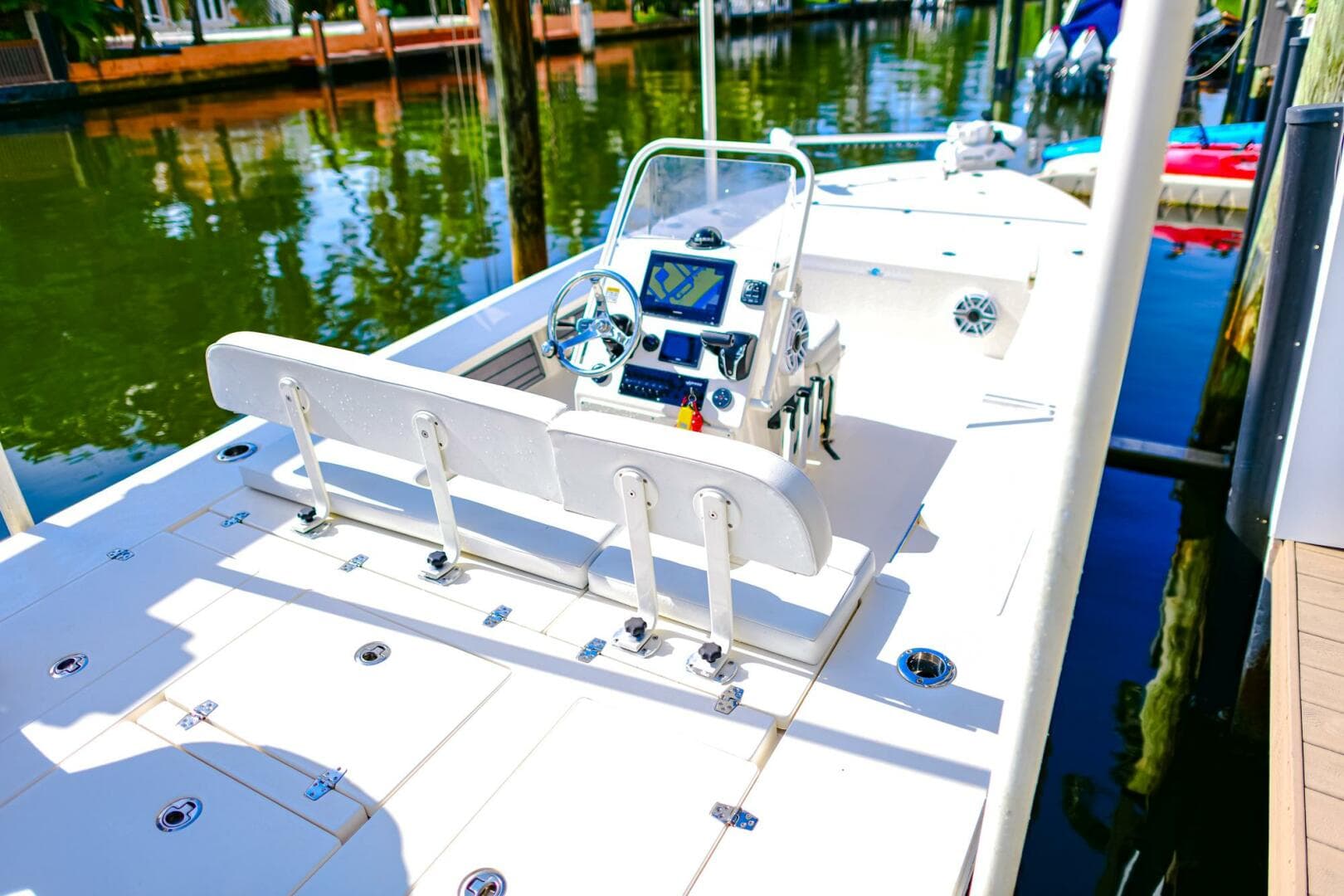 2022 Hewes Redfisher 21 — photo 22