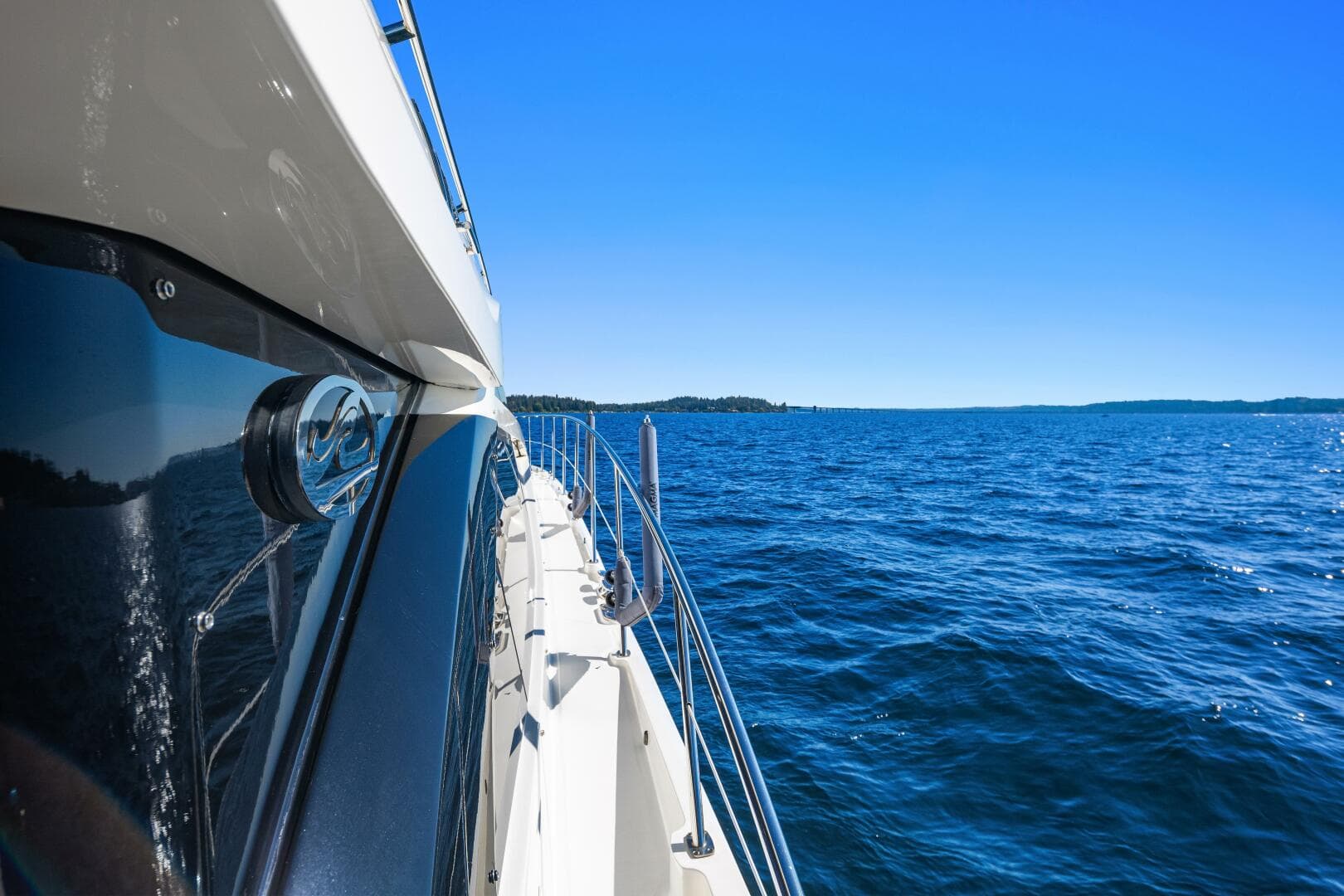 2017 Sea Ray L590 — photo 47