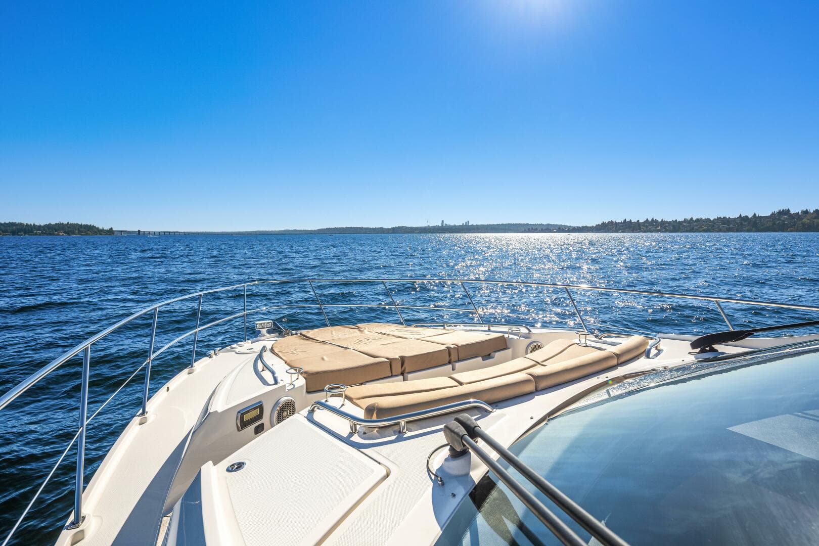 2017 Sea Ray L590 — photo 44