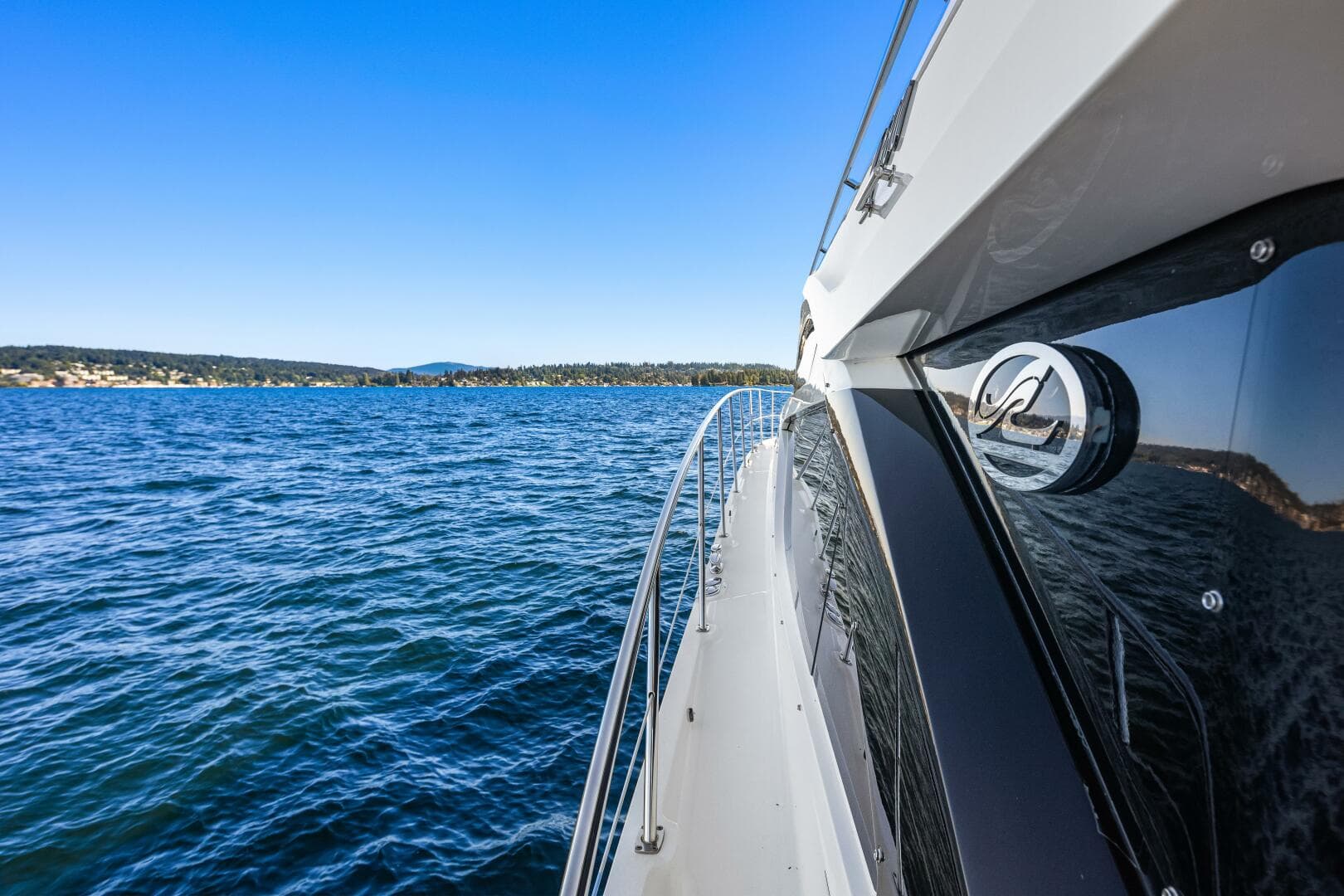 2017 Sea Ray L590 — photo 43