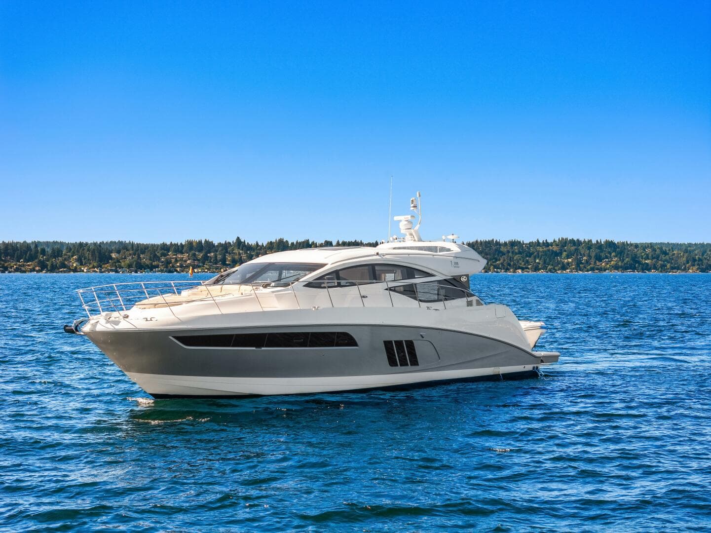 2017 Sea Ray L590 — photo 66
