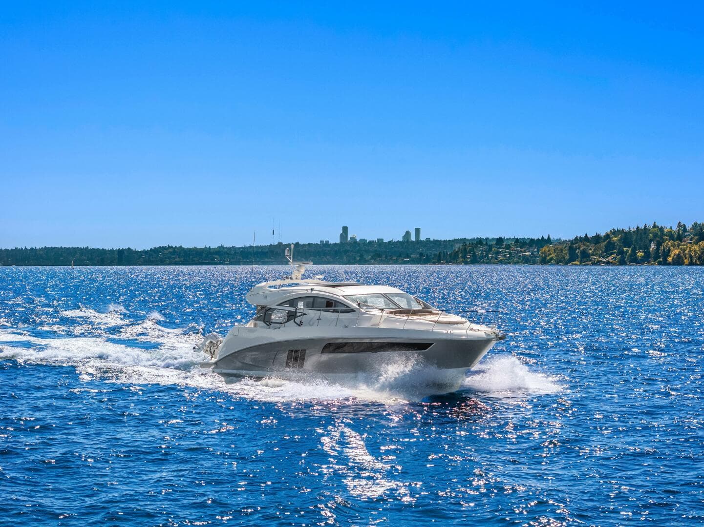 2017 Sea Ray L590 — photo 55