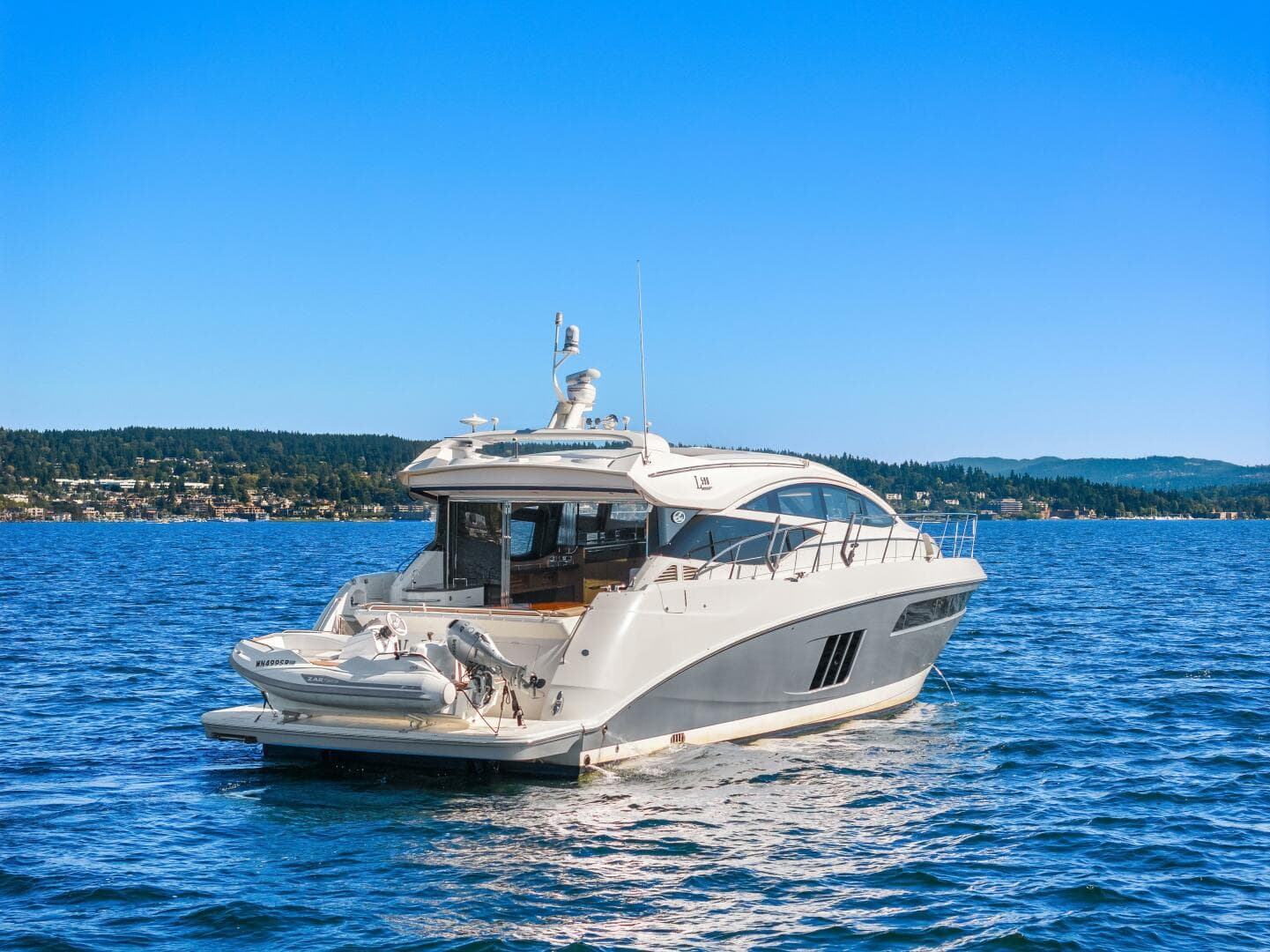 2017 Sea Ray L590 — photo 70