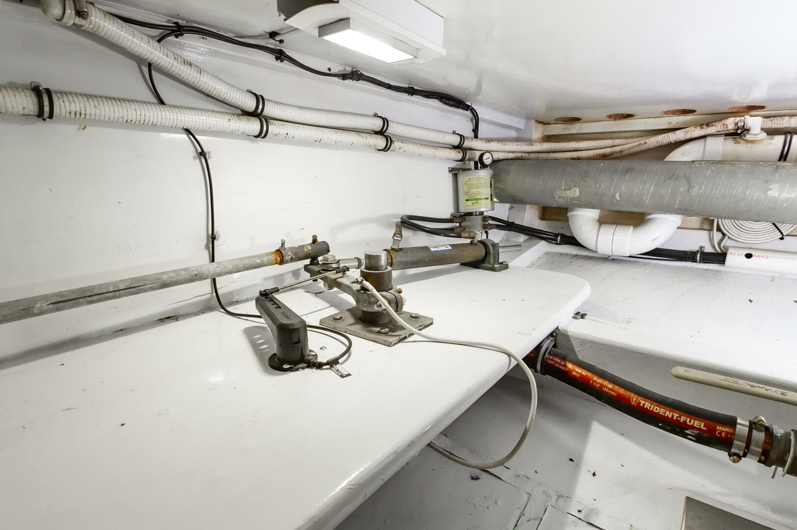 1994 Custom Carolina 43 Blackwell Convertible — photo 65