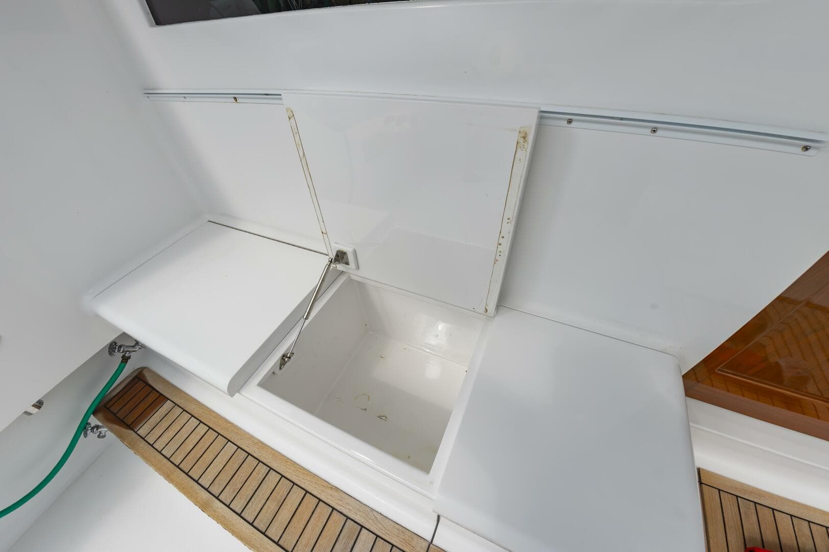 1994 Custom Carolina 43 Blackwell Convertible — photo 21