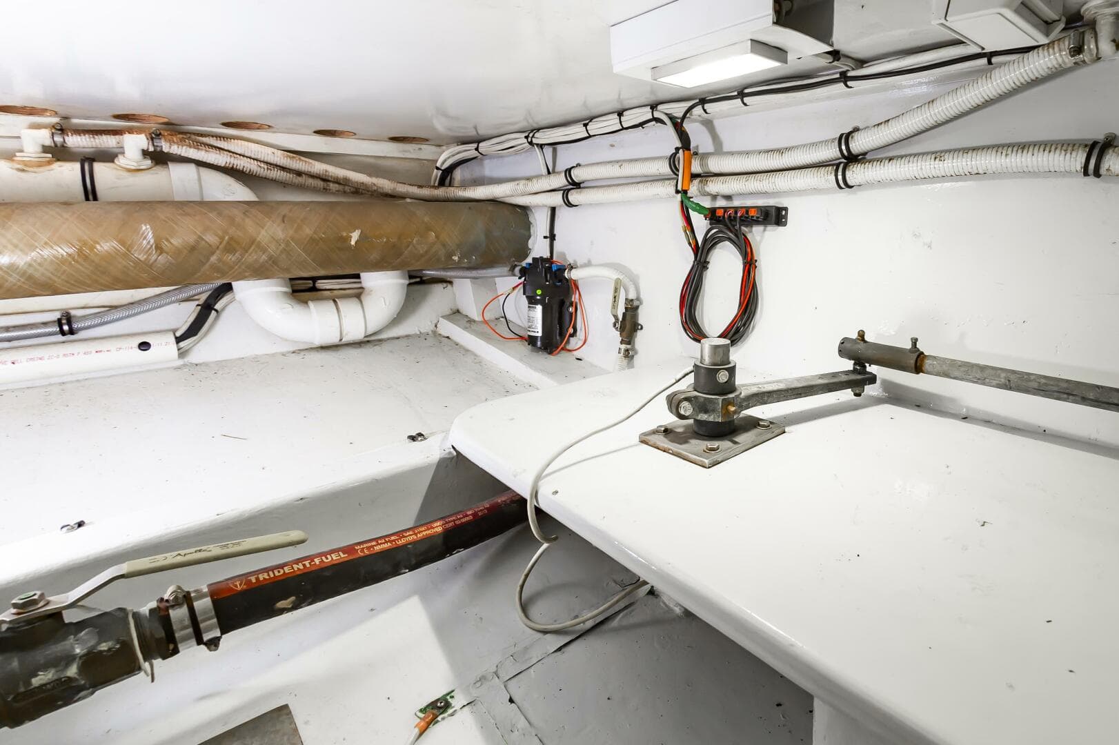 1994 Custom Carolina 43 Blackwell Convertible — photo 66