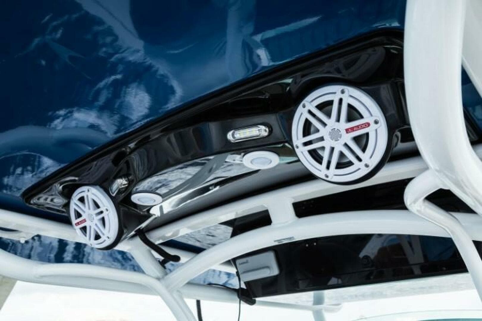 2025 Wellcraft 302 Fisherman — photo 9