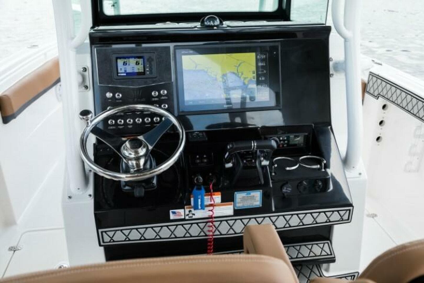 2025 Wellcraft 302 Fisherman — photo 6