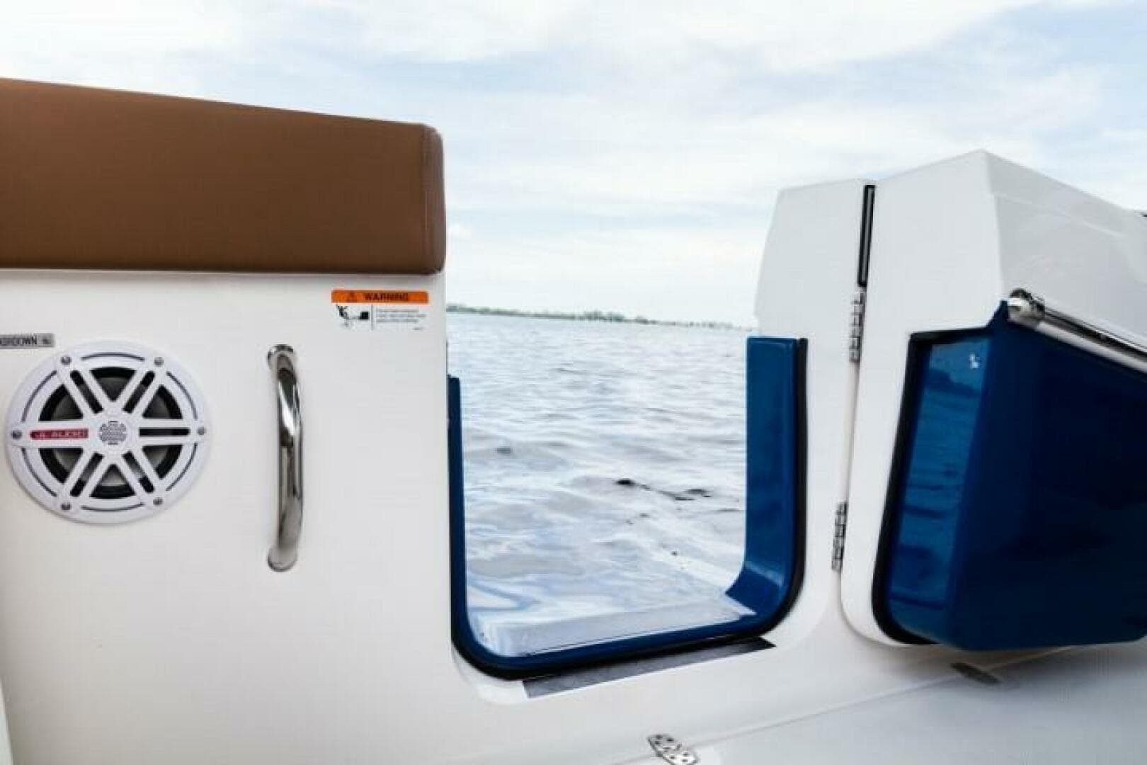 2025 Wellcraft 302 Fisherman — photo 16