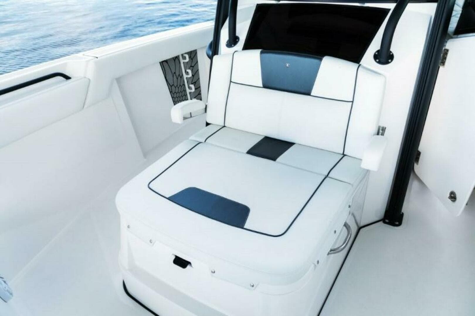 2025 Wellcraft 352 Fisherman — photo 8