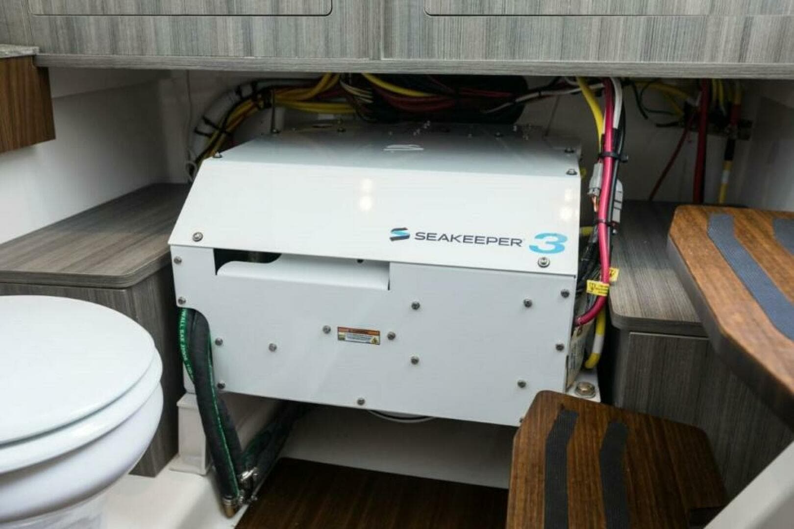 2025 Wellcraft 352 Fisherman — photo 12