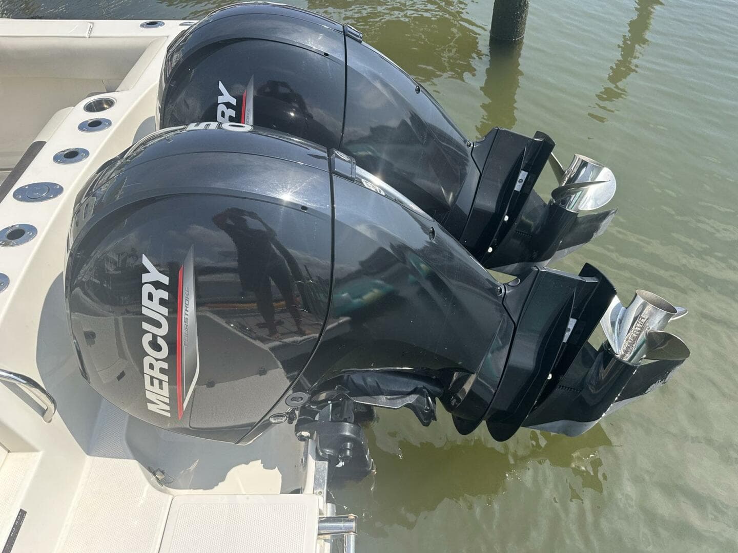 2022 Sailfish 242 CC — photo 16