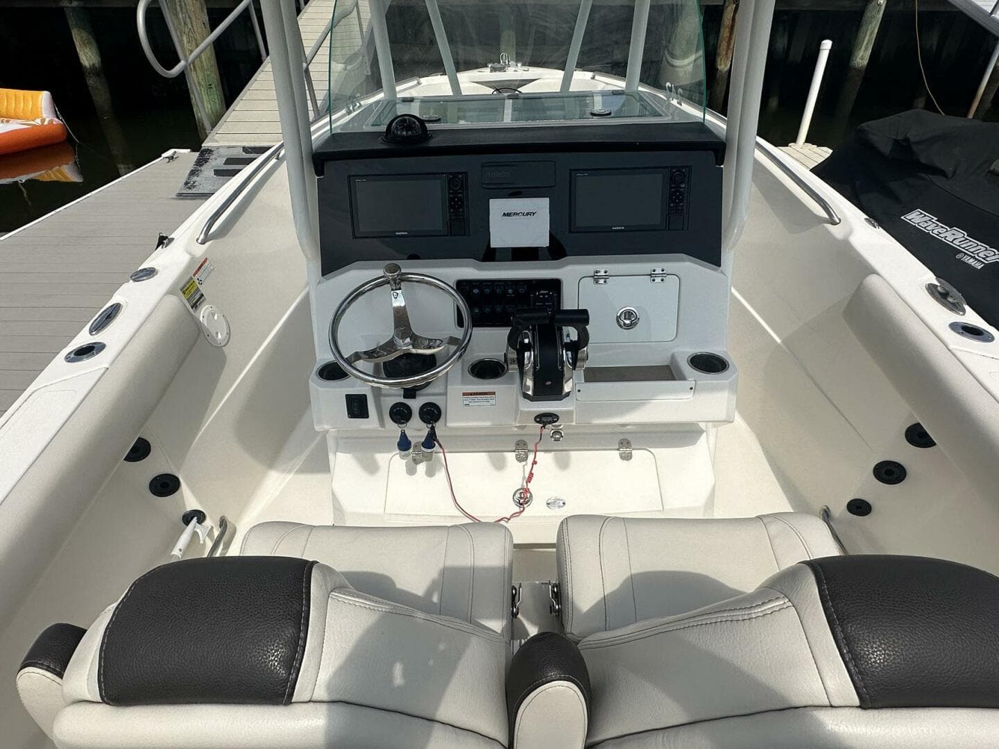 2022 Sailfish 242 CC — photo 6