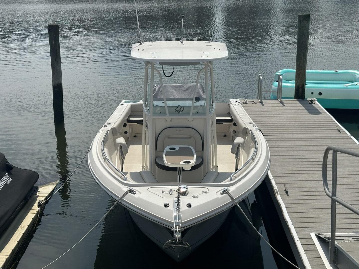 2022 Sailfish 242 CC — photo 3