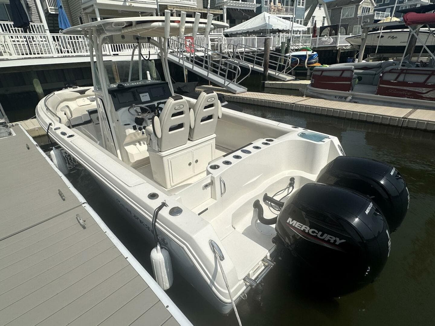 2022 Sailfish 242 CC — photo 5